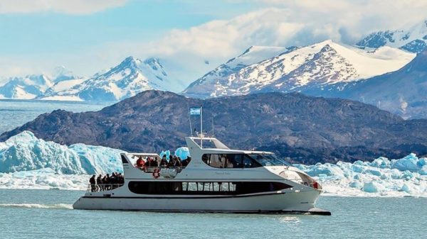 Estância Cristina Discovery com 4x4 + Almoço - El Calafate