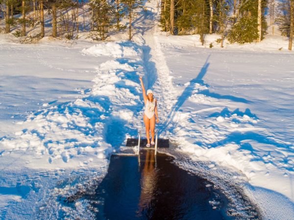 Sauna Trip com Pesca e Natação no Gelo - Imagem 8