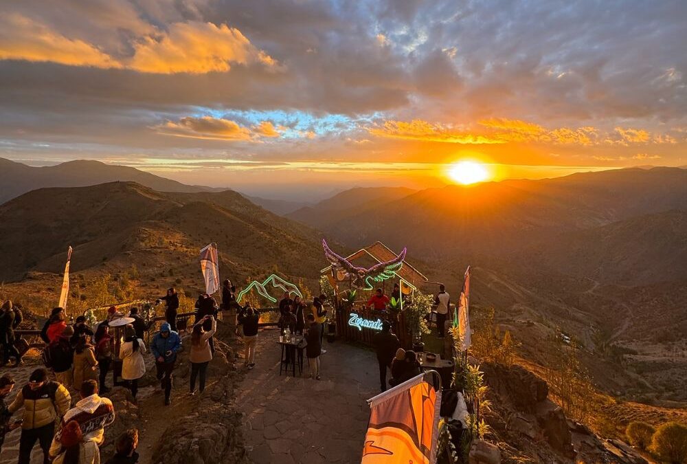 Descubra o Cia Sunset: O Melhor Pôr do Sol de Santiago!
